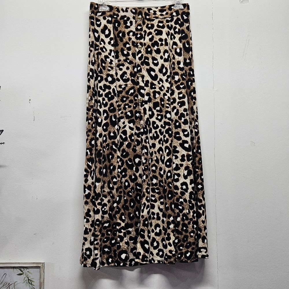 SJS Leopard Button Detail Maxi Skirt Size Small Animal Print Versatile Trendy